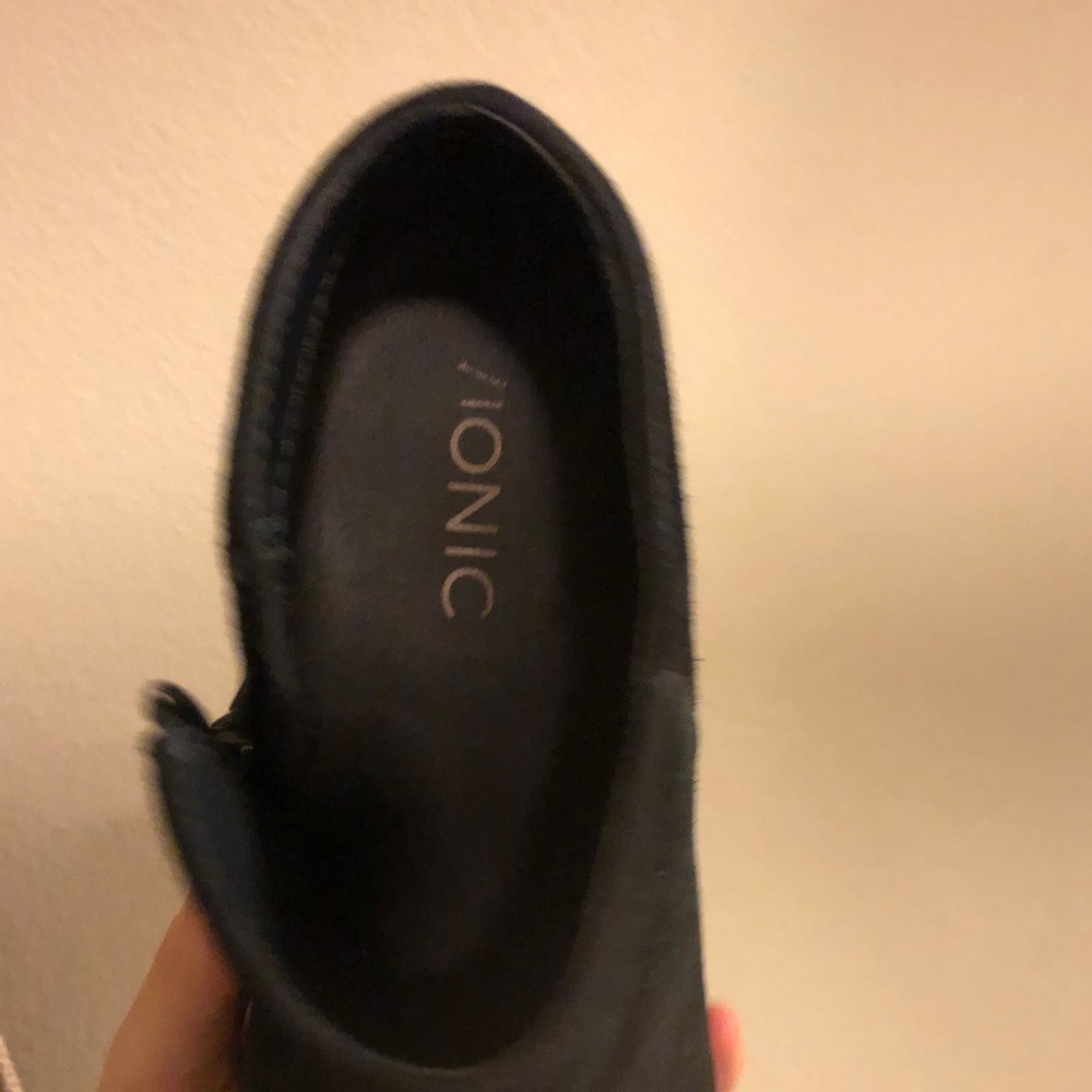 Boots. Vionic. - Picture 3 of 4
